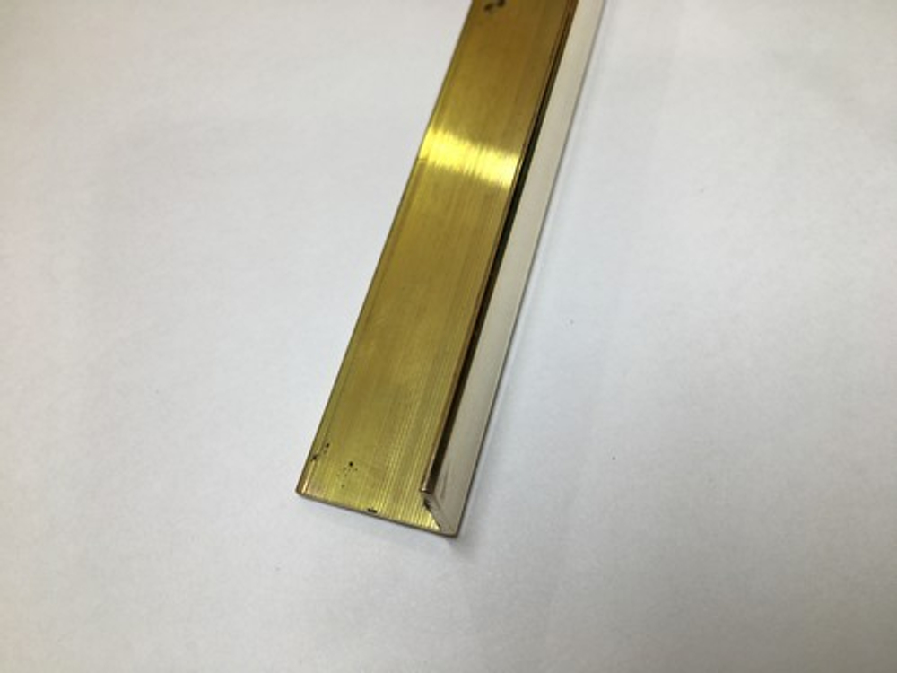 Угол 20*20мм "PW" 2,5м Полир. Защитный латунь