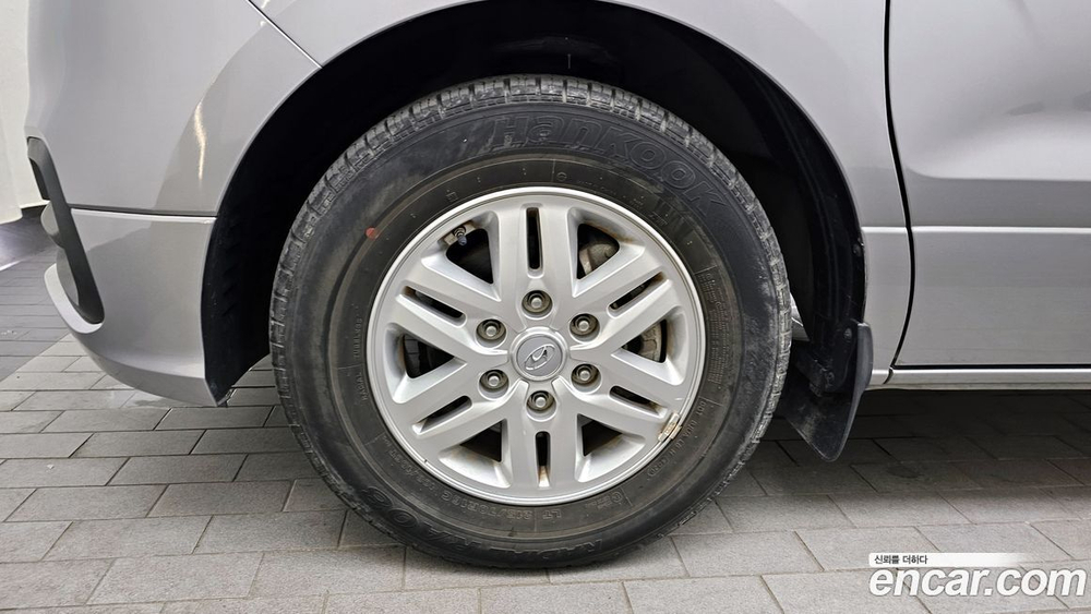 Hyundai The New Grand Starex Van 3-х местный (06.2020)