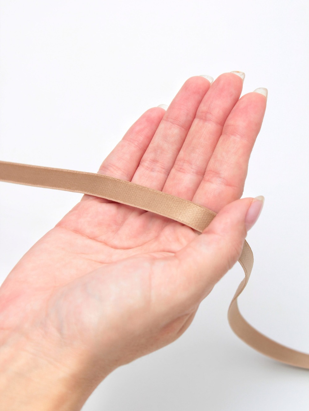 Резинка бретелечная загорелая телесная глянцевая плотная 10 мм