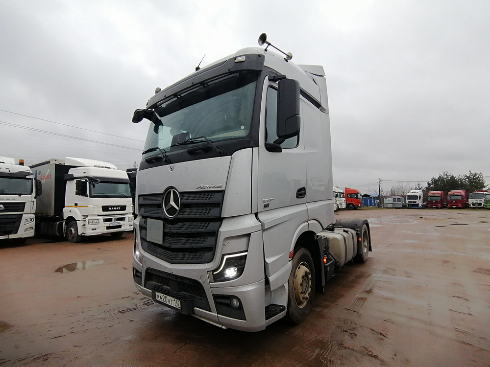 Mercedes-Benz ACTROS 4x2 Седельный тягач 1848 (Дизельный, 12,8 л, 476 л.с., АТ)