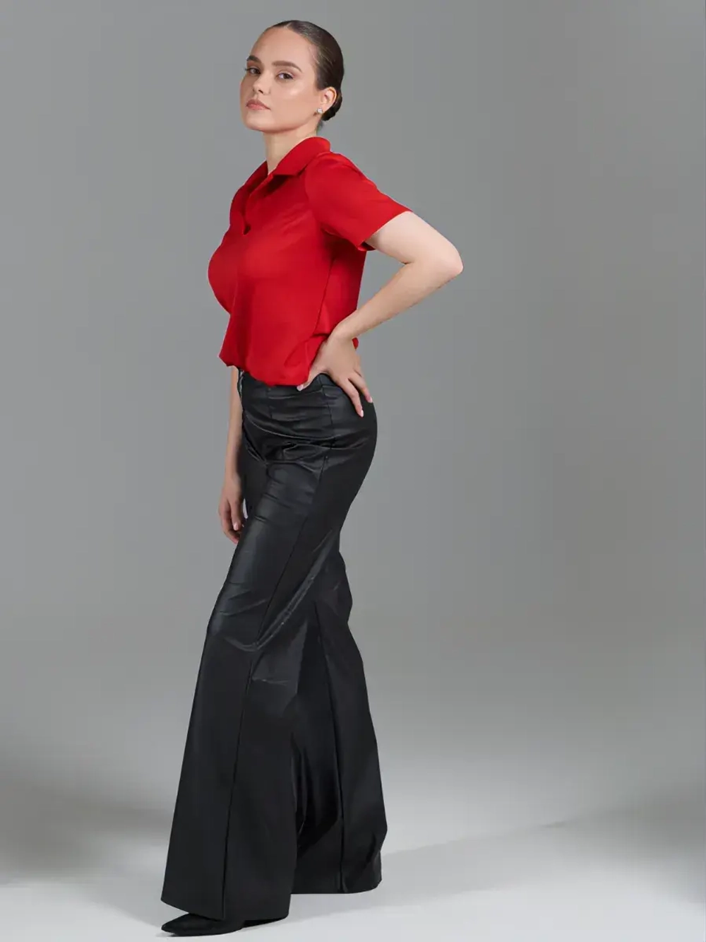 Брюки клеш от колена кожаные экокожа