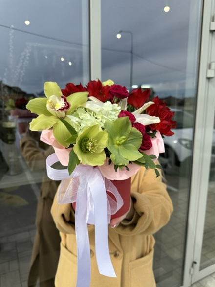 Композиция на флористической губке