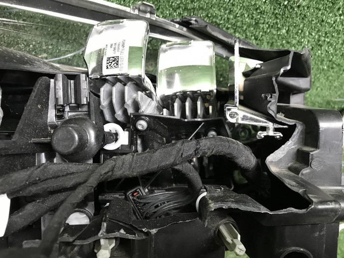 Битая Фара левая Volvo XC60 2 (2021-н.в.) LED