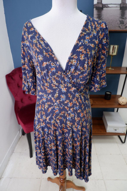 Платье Next красивое 44 размер