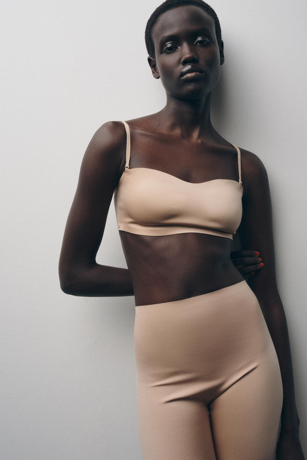 ZARА ШОРТЫ-ВЕЛОСИПЕДКИ ИЗ СМЕСОВОГО ПОЛИАМИДА, ТЕЛЕСНО-РОЗОВЫЙ