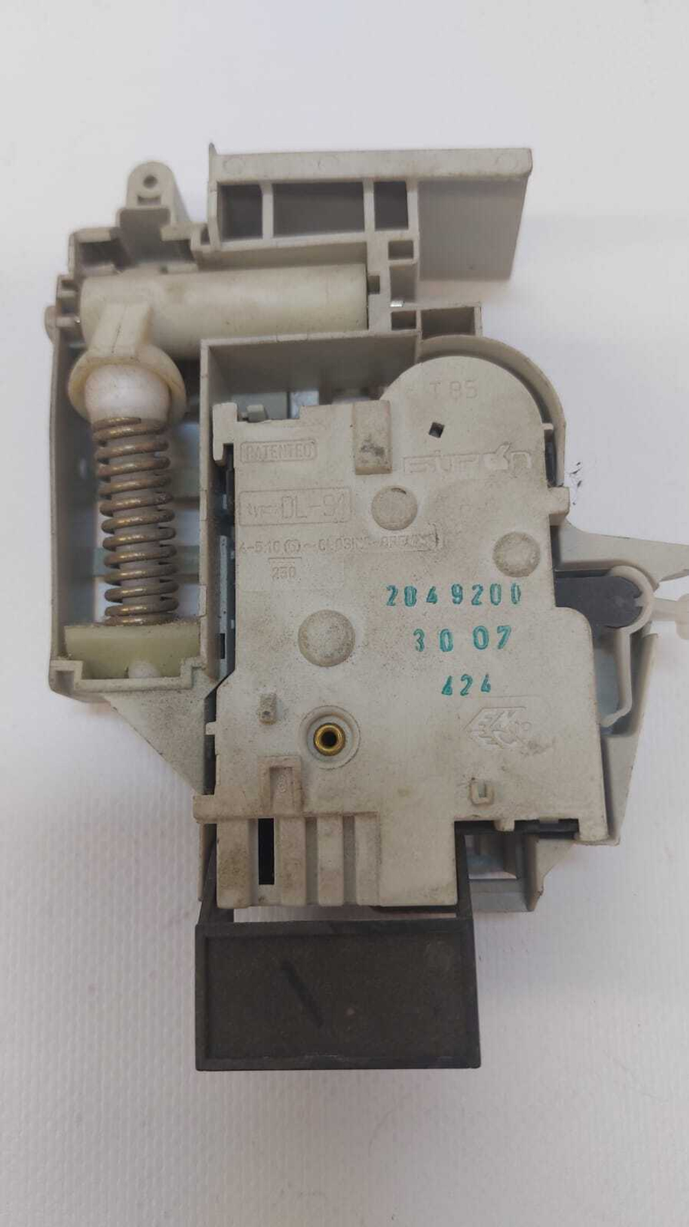 4 Устройство блокировки люка для стиральных машин Ariston C00119223 б/у