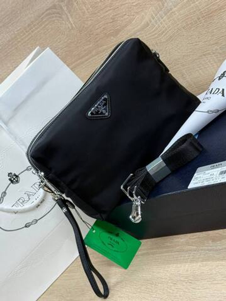 Сумка-мессенджер Prada