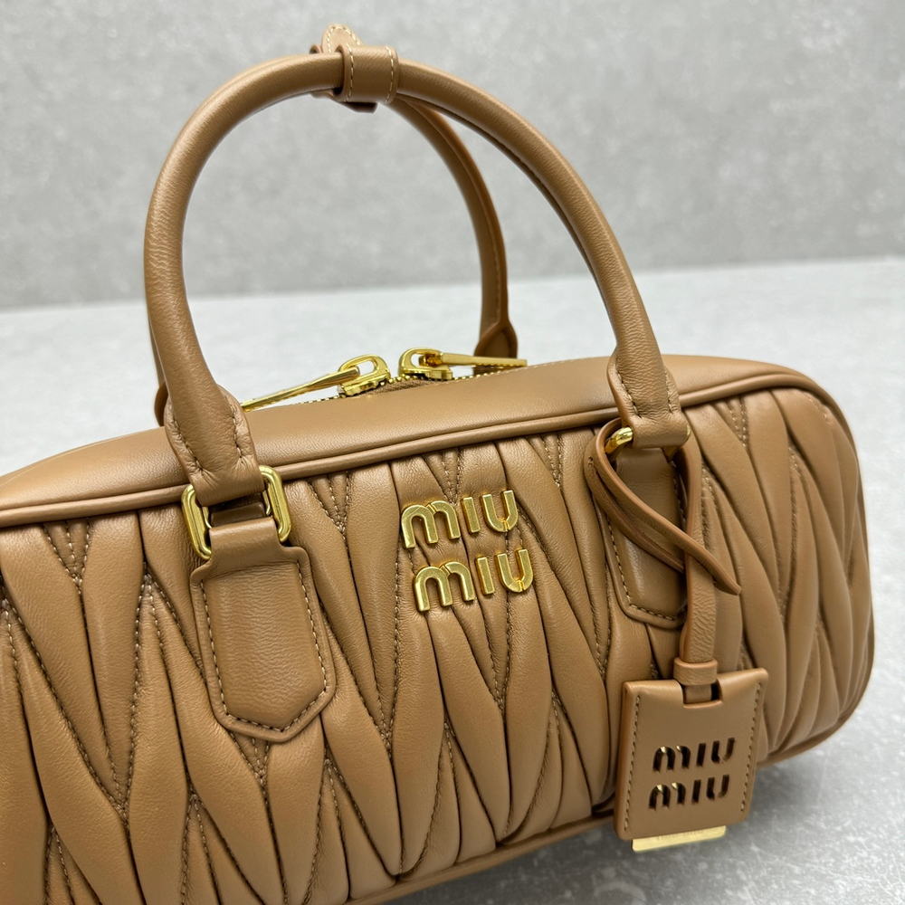 Miu Miu Arcadie Bag M 27 cm