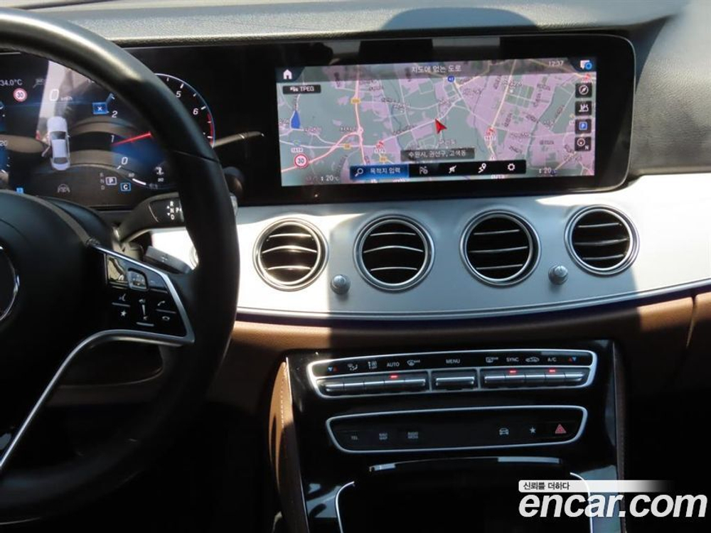 Mercedes-Benz E-Class W213 E250 Avangarde (09.2021)