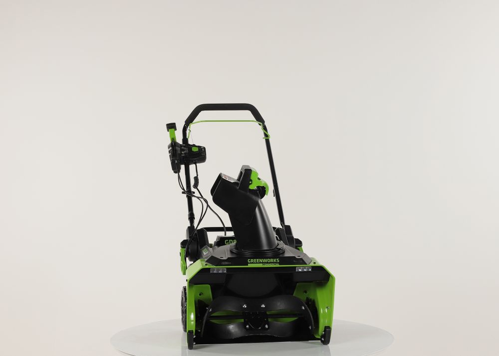Аккумуляторный снегоуборщик Greenworks GD82STK5, 2602507UС ,82v, 56 см, c АКБ 2x2.5Aч и ЗУ