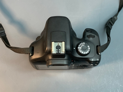 Canon EOS 4000D Kit 18-55mm 3.5-5.6 III 7.400 Кадров