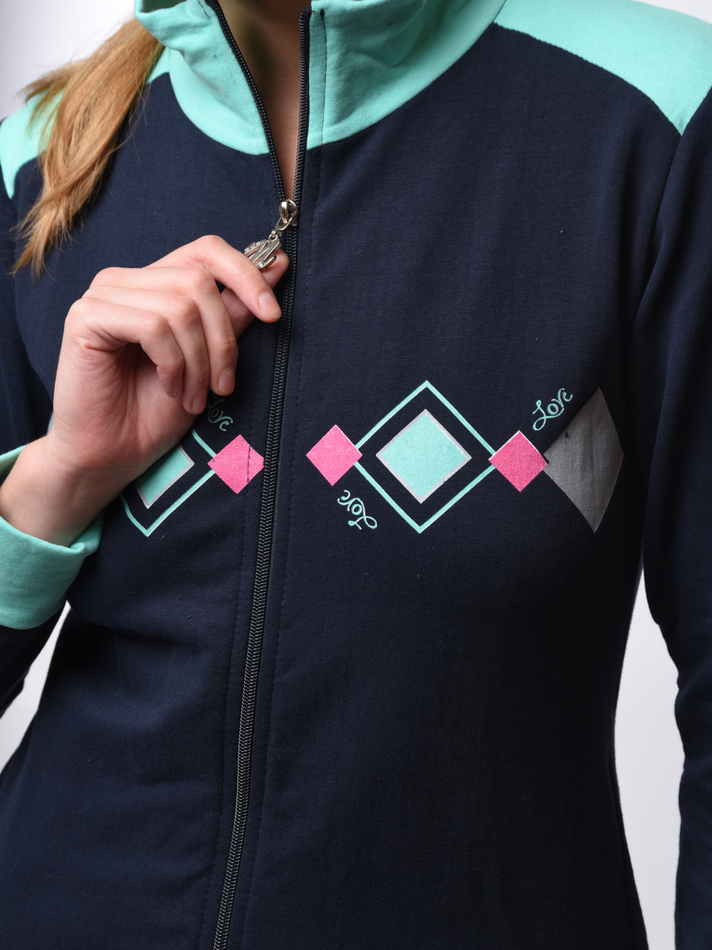 Костюм женский