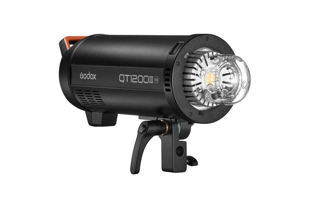 Студийная вспышка Godox QT1200IIIM