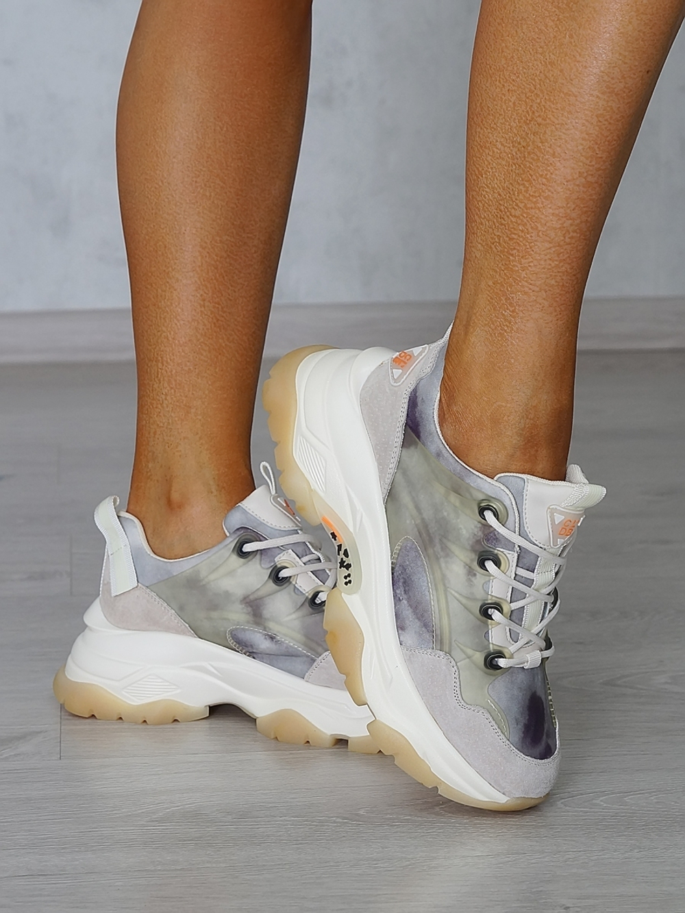 Кроссовки женские демисезонные