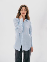 Linen shirt with wide cuffs