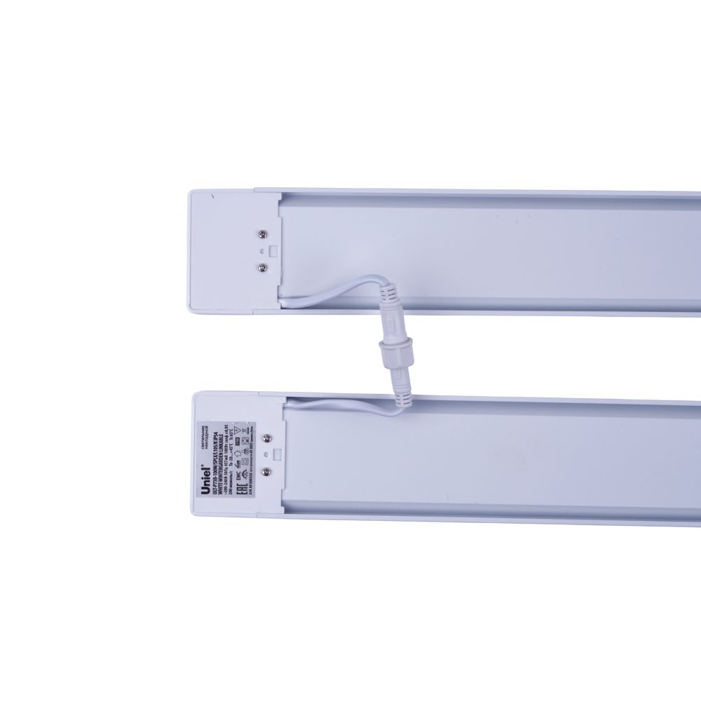 ULT-P73B-100W-SPLX-L105-K IP54 WHITE WINTERGARDEN LINKABLE Светильник светодиодный накладной. Спектр с дальним красным для фотосинтеза. Корпус белый. Угол 60 градусов. ТМ Uniel