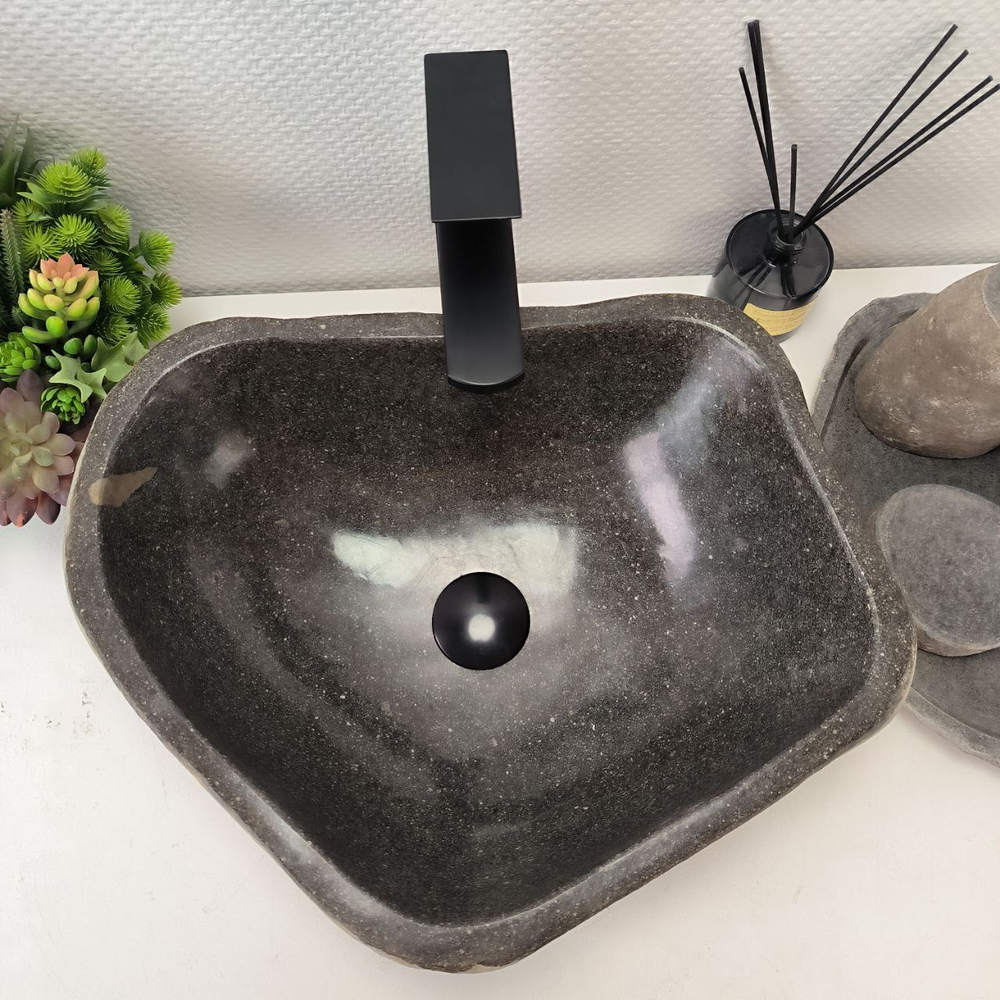 Раковина из речного камня RS-63428 (47*37*15) 0123