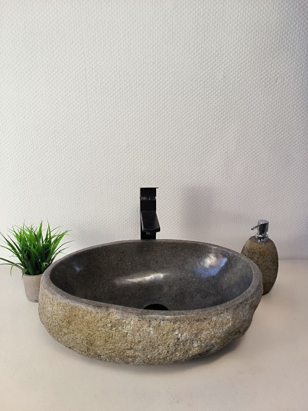 Раковина из речного камня RS-65956 48х33х15 из натурального камня