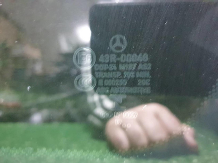 Форточка задняя правая Mercedes GLC X253 (2015-2022)