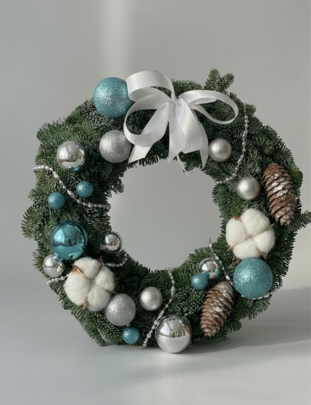 Новогодний венок из датской ели (голубой)