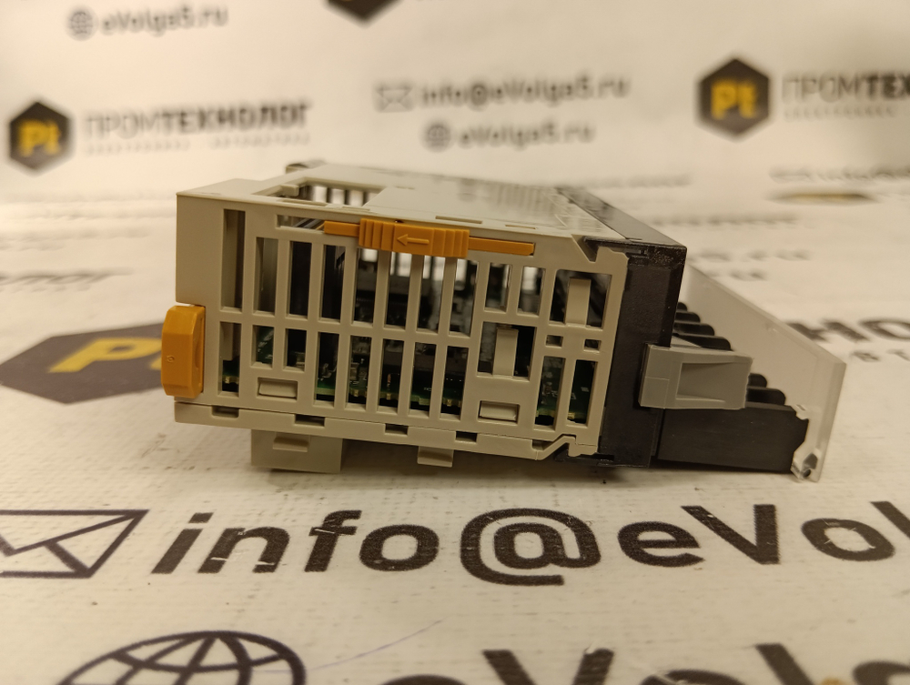 Omron CJ1W-TS562 новое