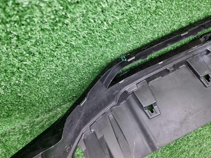 Бампер передний Toyota Land Cruiser 300 (21-нв)