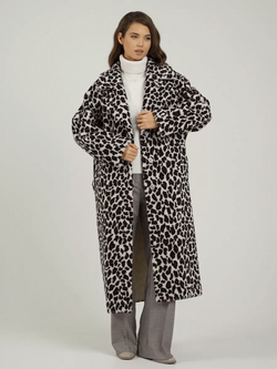 Шуба чебурашка искусственная тедди, белый леопард, SilverFox