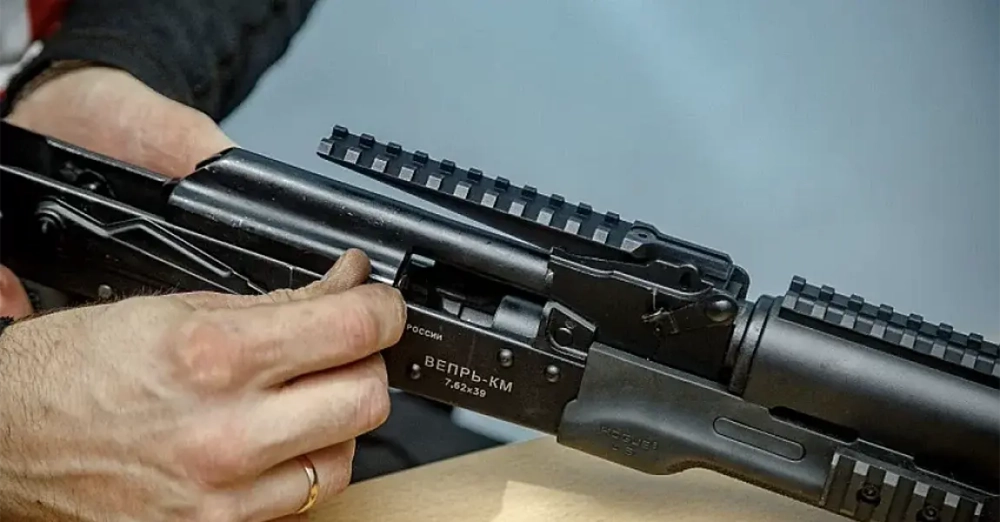 Кронштейн Вайпер, Akademia