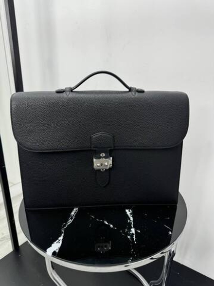 Портфель Hermes