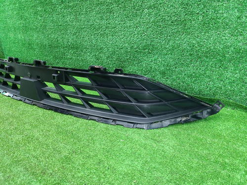 Решетка переднего бампера Geely Atlas 2 (23-нв)