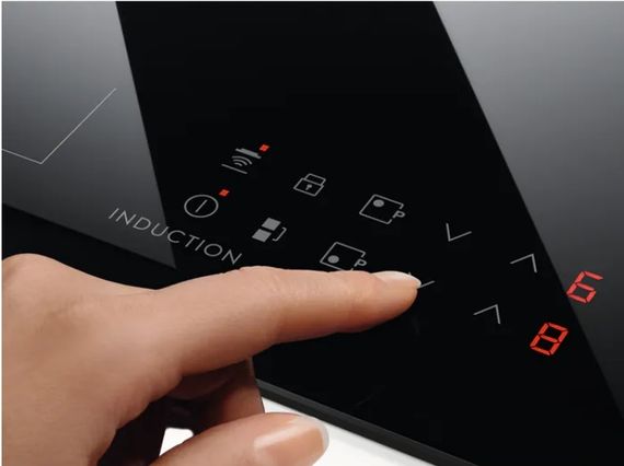 Варочная панель Electrolux LIT 30230 C