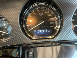 Harley-Davidson CVO Street Glide, 2015