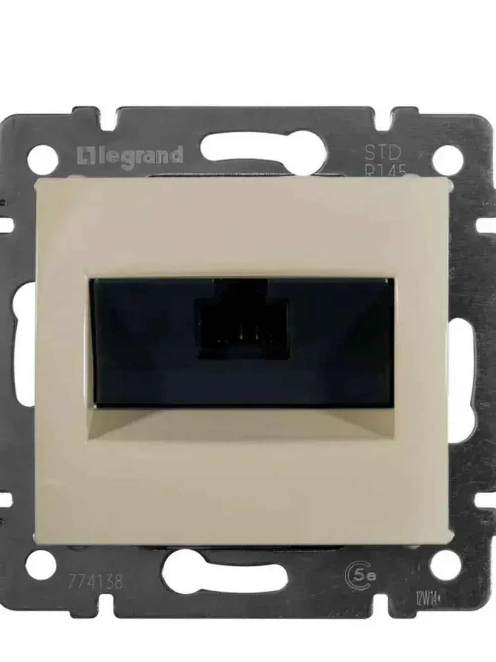 774138 Legrand Valena Розетка интернет c портом RJ45/ Слоновая кость 1 шт