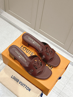 Louis Vuitton Isola Mule