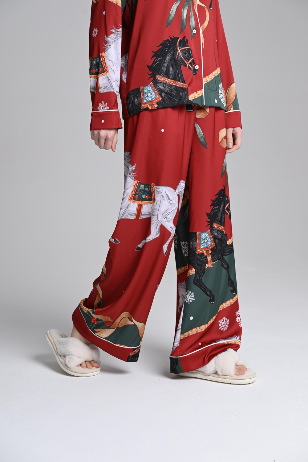 Шелковые брюки с лошадьми - L размер