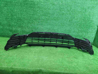 Решетка переднего бампера Toyota Camry XV70 20-24