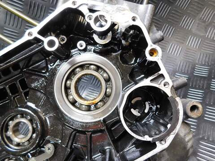 Правая часть картера Yamaha Drag Star XVS1100 Classic VP13J 050753
