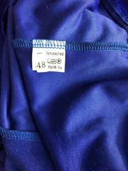 Платье бархатистое, визуально на 48 размер