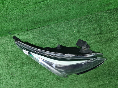 Битая Фара правая Kia Rio 4 (2020-н.в.) галоген