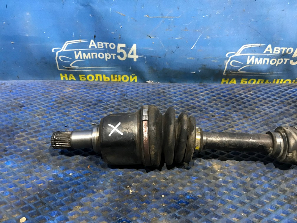 Привод передний правый MITSUBISHI LANCER 1998