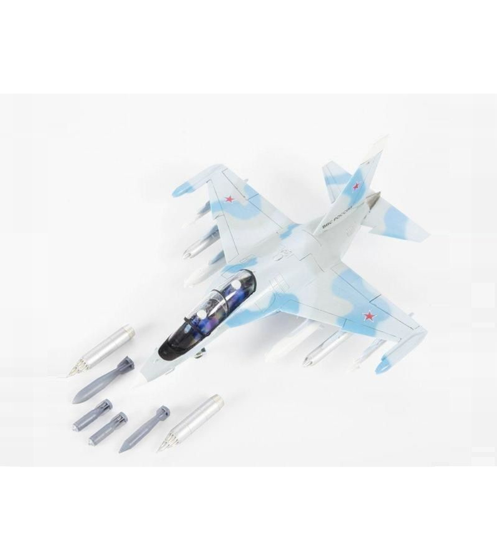 Сборная модель ZVEZDA Российский учебно-боевой самолет Як-130, 1/72