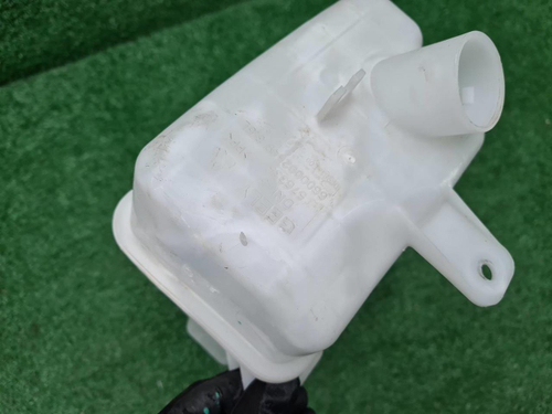 Бачок омывателя Geely Tugella (2019-2024)
