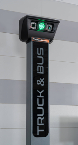 Стенд сход-развал 3D для грузовиков, до 6-ти осей одновременно ТехноВектор 7 Truck 7204 HTS6