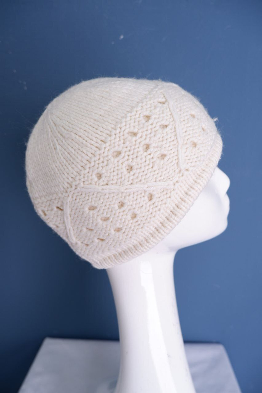 Шапка светлая