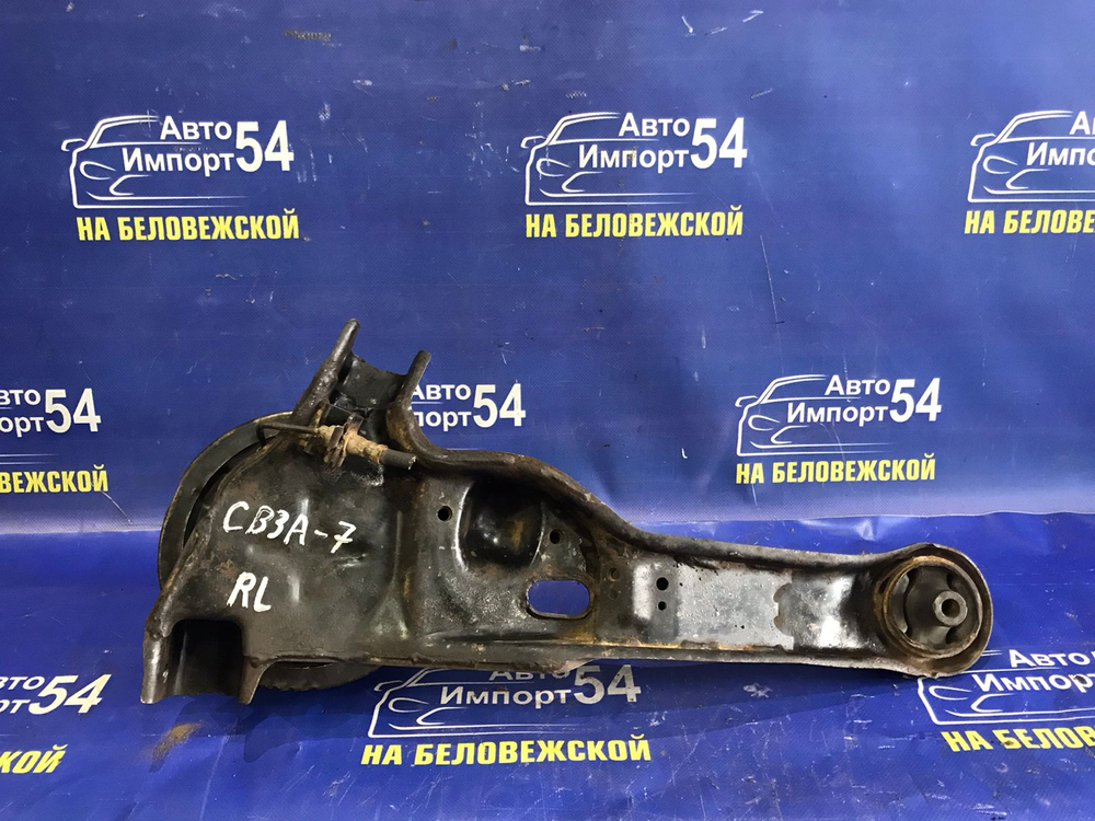 Ступица задняя левая MITSUBISHI MIRAGE 1992