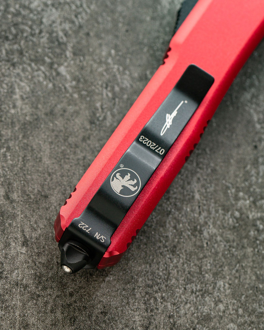 Автоматический складной нож Microtech Ultratech T/E Tanto Edge Partial Serrated 123-2RD (красный-полусеррейтер) фронталка/выкидуха
