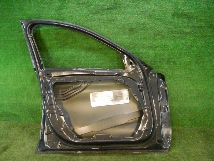 Дверь передняя левая Mercedes C W205 (2014-2023)