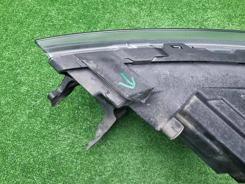 Фара правая Lada Granta (2018-н.в.) галоген