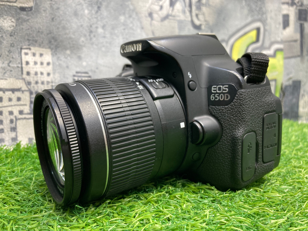 Canon EOS 650D Kit 18-55mm 130.000 кадров