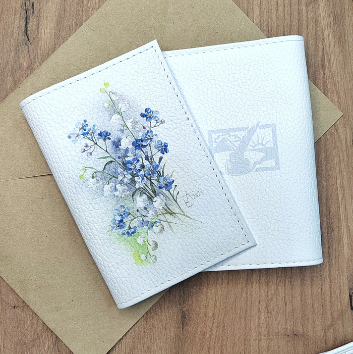 Обложка на паспорт "Незабудки и ландыши"